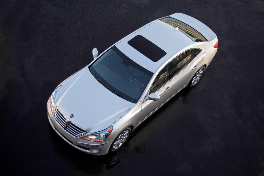  Hyundai Equus 2011 года  (фото 12 из 21)